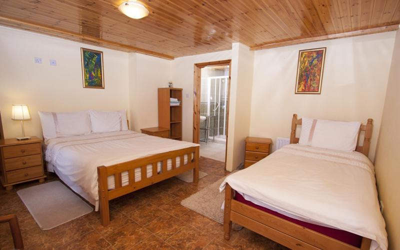 Beezies Self Catering Cottages Grange  Екстер'єр фото
