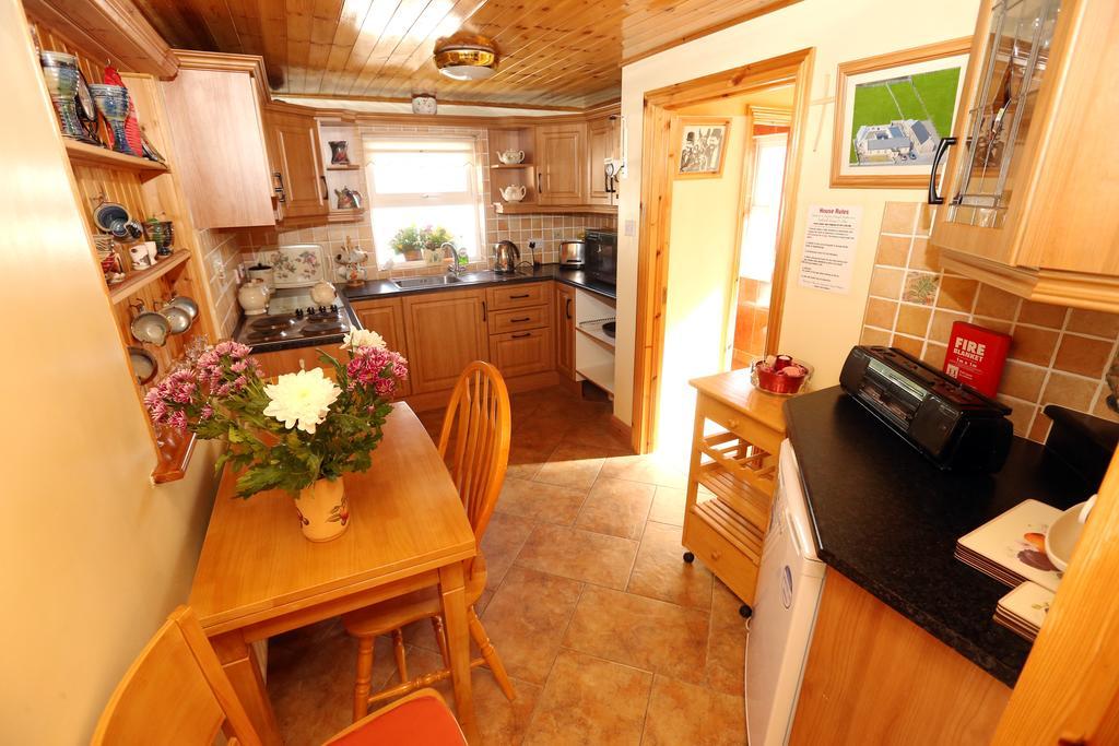 Beezies Self Catering Cottages Grange  Екстер'єр фото