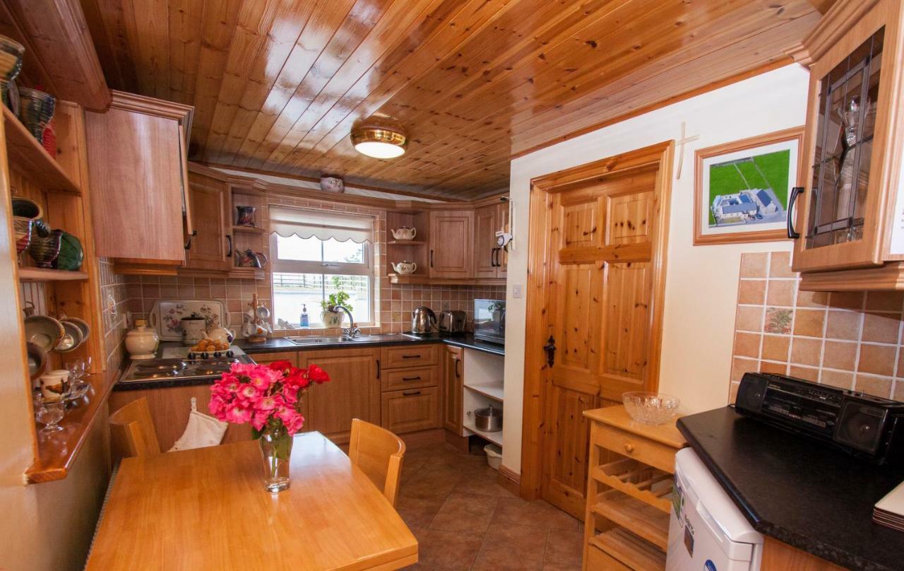 Beezies Self Catering Cottages Grange  Екстер'єр фото